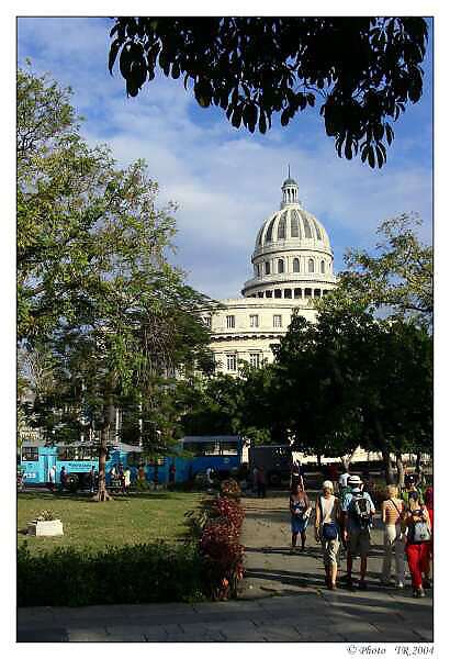 004 Havana, Kapitol a Parque de la Fraternidat Americana 