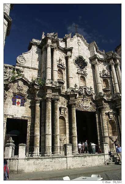 036 Havana, fasda katedrly z lasturovho mramoru 