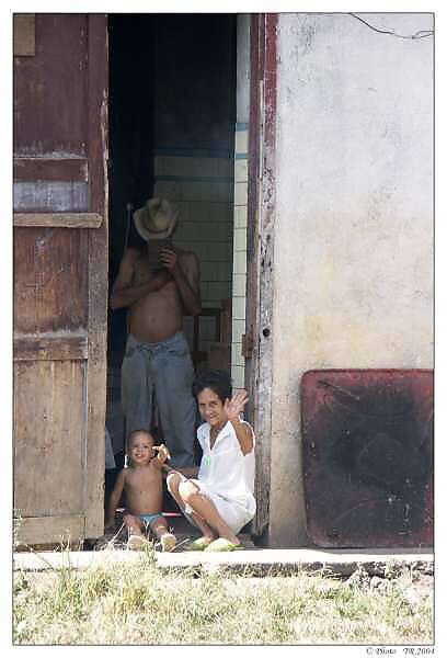 521Trinidad,  Valle de los Ingenios, poledn pauza v starm dom.. 