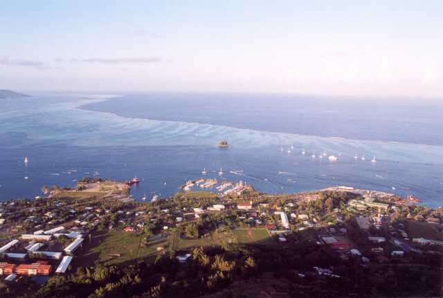 058 Hlavn msto ostrova Raiatea - Uturoa 